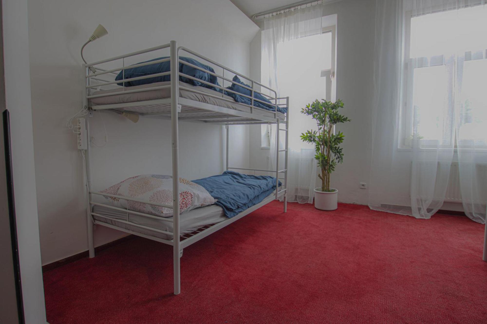 In Hostal *